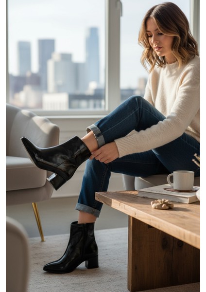 Popin Parlak Siyah Fermuarlı Kadın Sivri Burun Yarım Bot modelleri