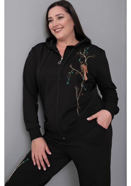 Kadın Büyük Beden Siyah, Kuş Motifli Boncuk Işli, Kapüşonlu Eşofman Takım 65N39192 indirimleri
