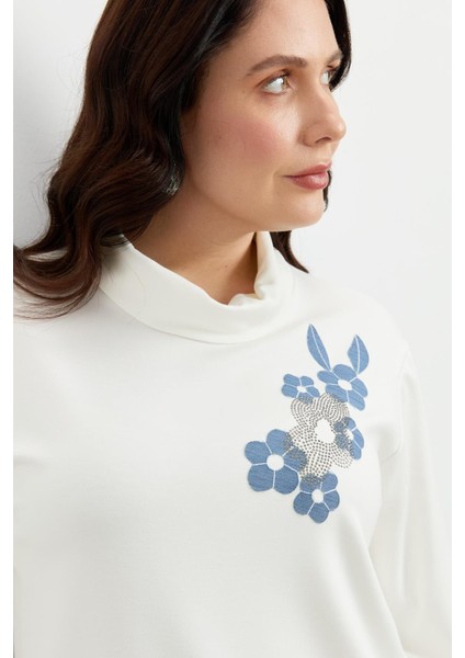 Büyük Beden Degaje Yaka Sweatshirt-Ekru
