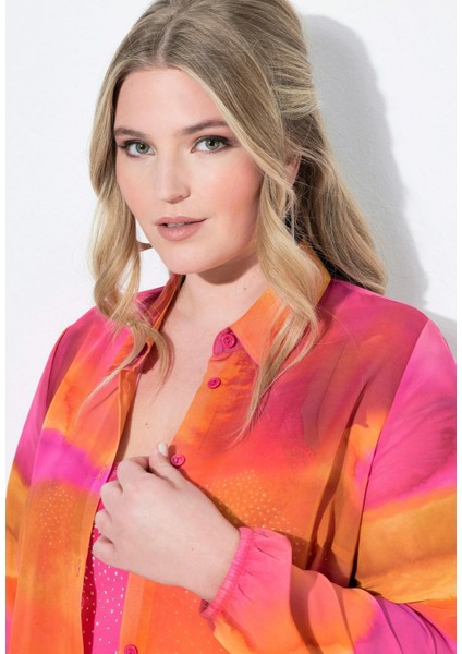 Kadın Büyük Beden Renkli, Kol Ağzı Lastikli, A Kesim, Batik Desenli Şifon Gömlek 65N39101 modelleri