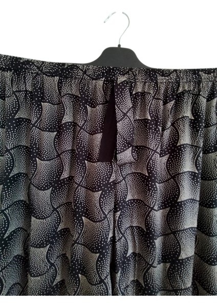 Kadın Bayan Büyük Battal Extra Jumbo Beden Viskon Penye Kumaş 1 Yan Cepli Pantolon Eşofman Altı Pijama Altı 130 Kilograma Kadar Olur Bol Likralı Esneyen Kumaş Bel Lastikli Süs Bagcıklı indirimleri