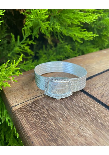 Kadın Gümüş Trabzon Hasır Tek Sıra Taşlı 7 Sıra Bileklik modelleri