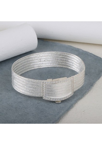 Kadın Gümüş Trabzon Hasır Tek Sıra Taşlı 7 Sıra Bileklik indirimleri