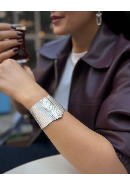 Kadın Gümüş 21 Sıra Kalemli Toka Hasır Bileklik
