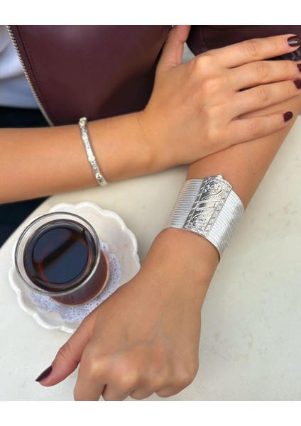 Kadın Gümüş 21 Sıra Kalemli Toka Hasır Bileklik fiyatları