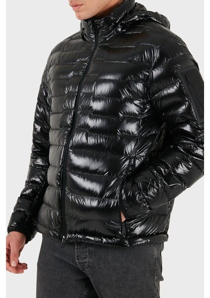 Kapitoneli Regular Fit Kapüşonlu Su Itici Parlak Şişme Mont Erkek Mont 50548790 001