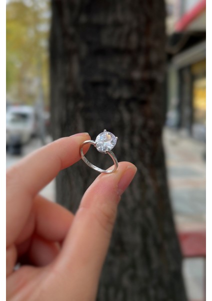 Gümüş Oval 2 Carat Taşlı Yüzük fırsatları