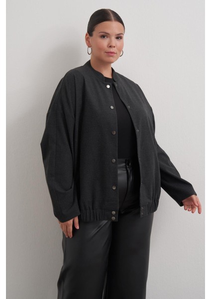 Astarlı Cep Detaylı Bomber Ceket