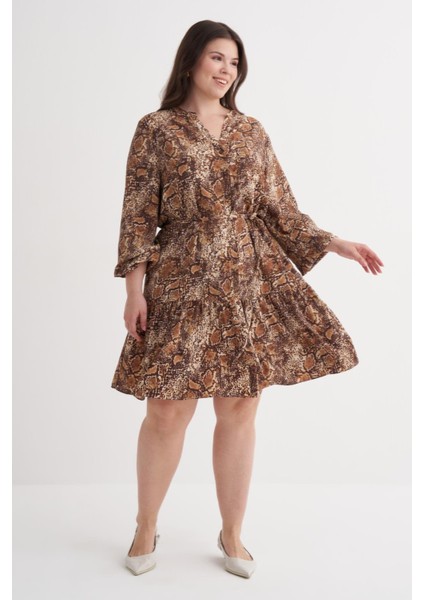 V Yaka Fırfır Detaylı Kuşaklı Elbise modelleri