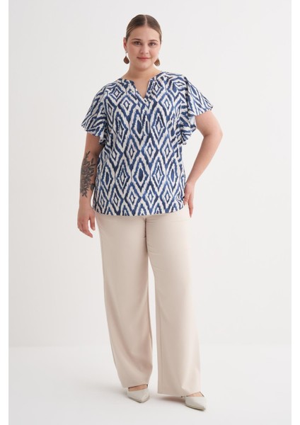 Pelerin Kol Desenli Tişört fiyatları