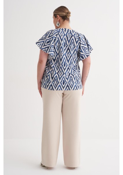 Pelerin Kol Desenli Tişört modelleri