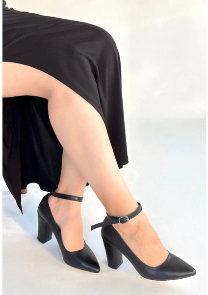 Rity Siyah Cilt Topuklu Ayakkabı