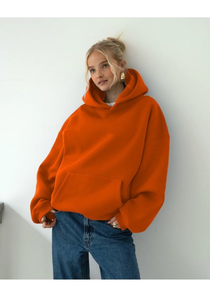 Kadın Rahat Oversize 3 Iplik Pamuklu Şardonlu Kanguru Cep Kapşonlu Sweatshirt