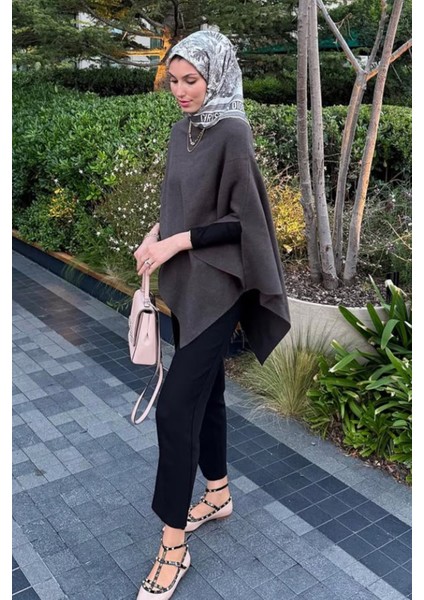 Sena Urek'in Tercihi Robe Asimetrik Triko Kap Antrasit