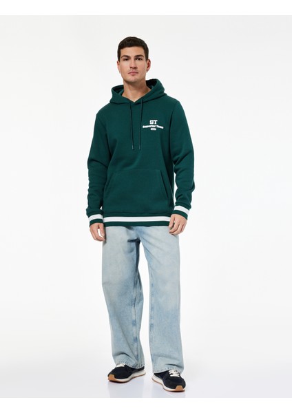 Kapşonlu Uzun Kollu Çizgili Kanguru Cepli Baskılı Sweatshirt fiyatları