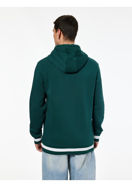 Kapşonlu Uzun Kollu Çizgili Kanguru Cepli Baskılı Sweatshirt fırsatları