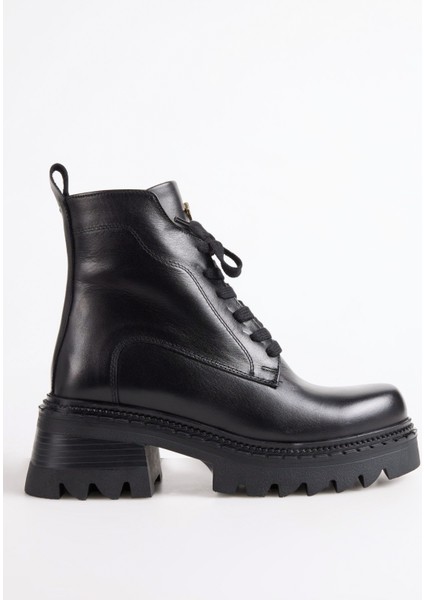 Siyah Kadın Bot D-Ellery-Devın