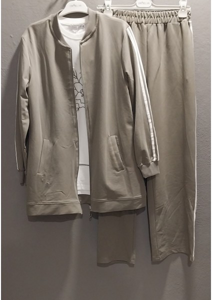 Kadın Şerit Detaylı Tshırt Sweat Hırka ve Pantolon Üst Kalite Üçlü Takım fiyatları