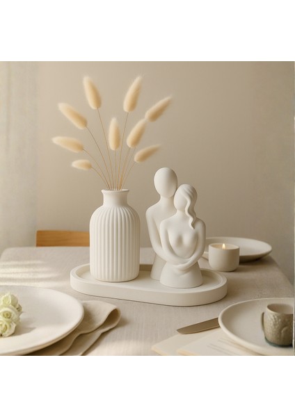 El Yapımı Sevgili Figürlü Dekoratif Set – Vazo & Oval Tepsi (3 Parça)