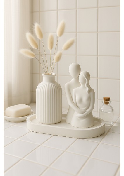 El Yapımı Sevgili Figürlü Dekoratif Set – Vazo & Oval Tepsi (3 Parça)