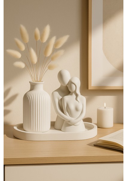 El Yapımı Sevgili Figürlü Dekoratif Set – Vazo & Oval Tepsi (3 Parça)