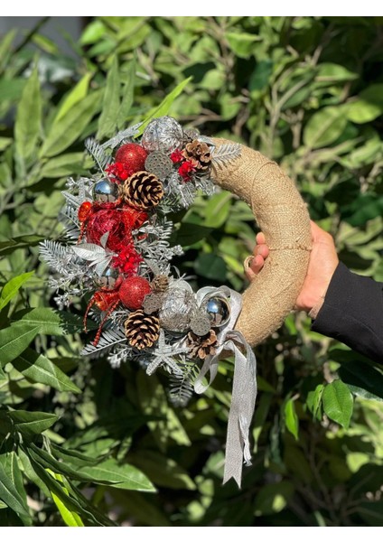 Yapay Çiçekli Kapı Süsü No:18