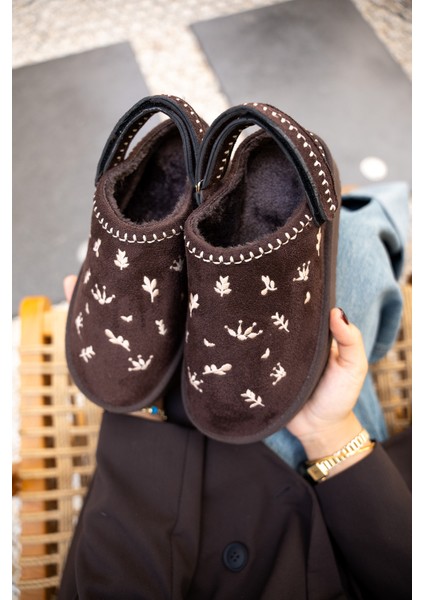 Tavia Acı Kahve Süet Nakışlı Kürklü Bot fiyatları