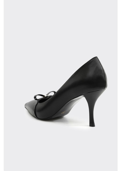 Kısa Topuklu Fiyonklu Kadın Stiletto modelleri