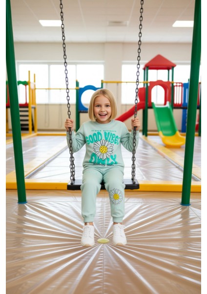 Kız Çocuk Pamuklu Rahat Pijama Takımı Çiçekli Tasarım ve Konforlu Giyim Kaliteli Şık Rahat modelleri