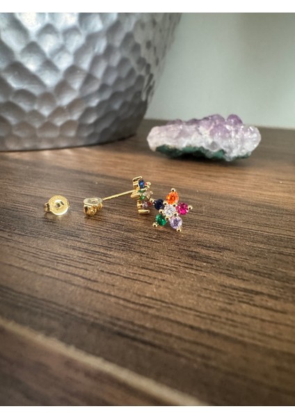 Gold Renkli Zirkon Taşlı Küpe