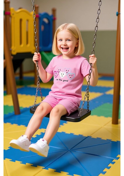 Kız Çocuk %100 Pamuklu Nakışlı Kalp Baskılı Kısa Kollu Üst ve Şort Takımı Kaliteli Şık Rahat