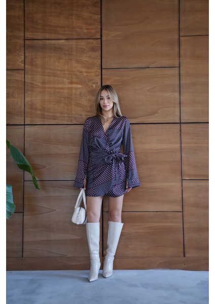 Puantiye Saten Kumaş V Yaka Uzun Kol Mini Elbise