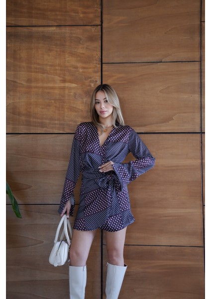 Puantiye Saten Kumaş V Yaka Uzun Kol Mini Elbise