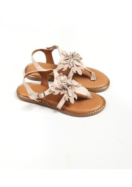 131301 Çiçek Detaylı Sandalet Hakiki Deri Bej fiyatları