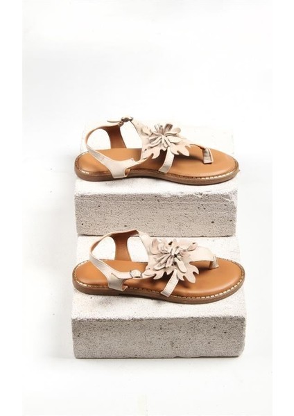 131301 Çiçek Detaylı Sandalet Hakiki Deri Bej modelleri