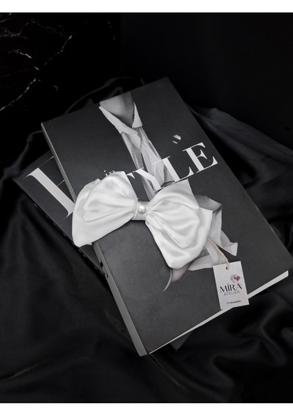 Kadın Saten Fiyonk Saç Tokası / Inci Işıltısı – Timsah (Pens) Klipsli