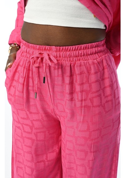 Kadın Rahat Kalıp Bol Paça Geometrik Desenli Fuşya Pantolon fiyatları