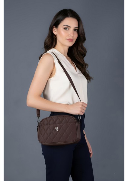 Astarlı Askılı Kapitone 4 Bölmeli Kadın El ve Omuz Çantası 111002