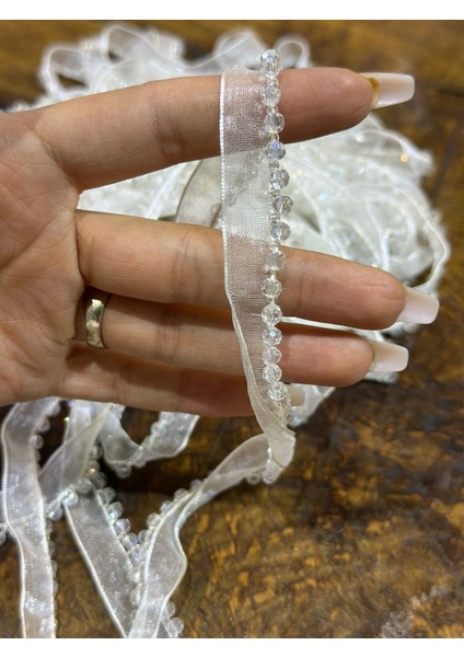 Boncuk Işleme Tül Şerit Biye Şerit Dikiş Aksesuarı En 1 cm (1metre)