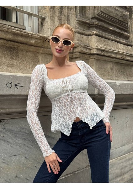 Ekru Peplum Etek Ucu Fırfırlı Güpür Bluz Uzun Kol Bağlama Detaylı Kare Yaka Şık Bluz fırsatları