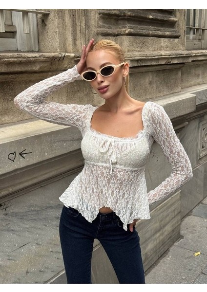 Ekru Peplum Etek Ucu Fırfırlı Güpür Bluz Uzun Kol Bağlama Detaylı Kare Yaka Şık Bluz indirimleri