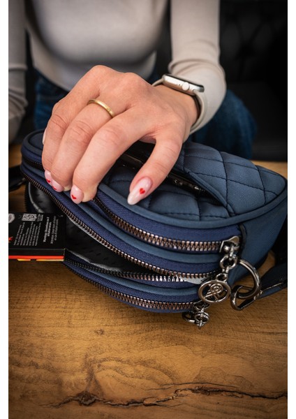 Astarlı Askılı Kapitone 4 Bölmeli Kadın El ve Omuz Çantası 111002 fiyatları