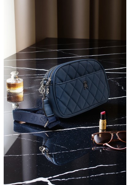 Astarlı Askılı Kapitone 4 Bölmeli Kadın El ve Omuz Çantası 111002 modelleri