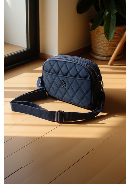 Astarlı Askılı Kapitone 4 Bölmeli Kadın El ve Omuz Çantası 111002 fırsatları