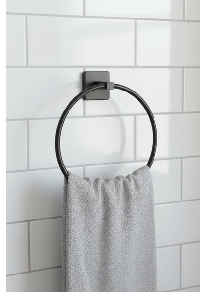Siyah Yuvarlak Halka Havlu Askılığı – Kare Topuzlu, Vidalı Metal Banyo Askısı, Dayanıklı & Şık - (S-102) - Kts fiyatları