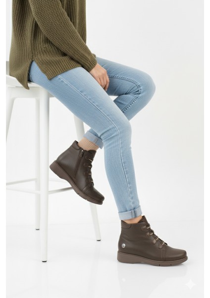 Mammimia Kadın Düz Taban Günlük Bağcıksız Ortopedik Hakiki Deri Bot M26/KB4535