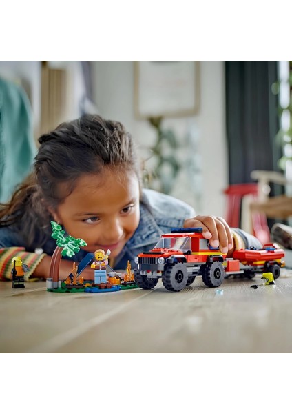 LEGO 4x4 Kurtarma Botlu Itfaiye Kamyonu fırsatları