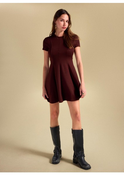 Yuvarlak Yaka Düz Kahve Mini Kadın Elbise PBF5WL-ELB0117 fırsatları