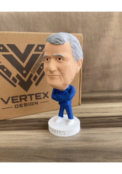 Şenol Güneş 3D Futbol Taraftar Biblo Figür 15CM Erkek Bêşiktẩş Hediyelik Oyuncak fiyatları