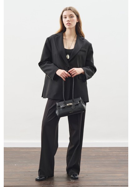 Pile Detaylı Düz Kesim Pantolon Siyah